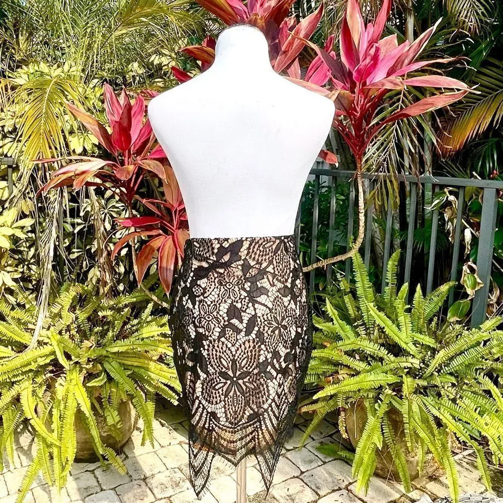 Express Eyelash Lace Overlay Skirt & Tank Set